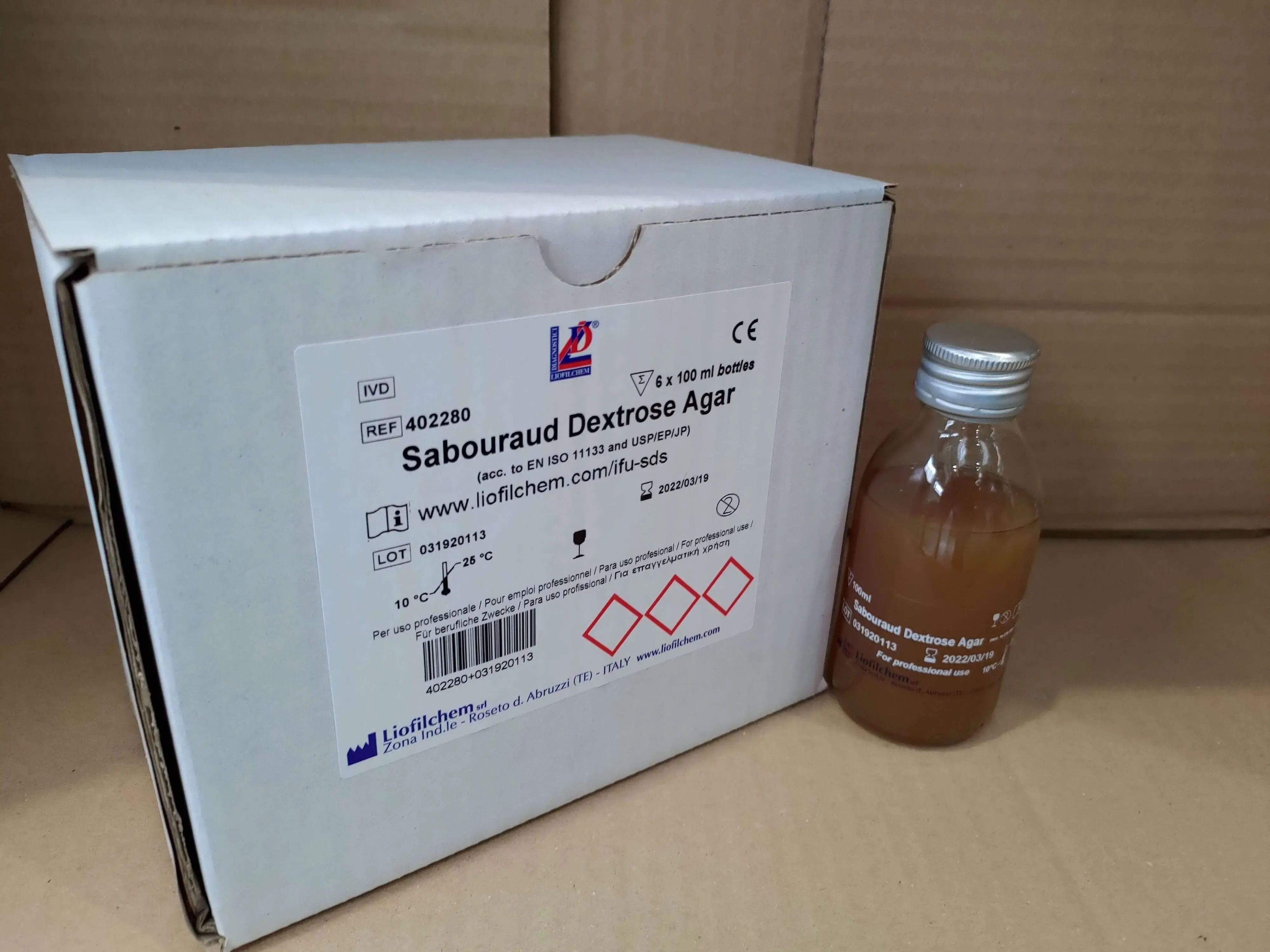 Liofilchem Sabouraud Dextrose Agar Culture media in glass tubes and bottles 470040
